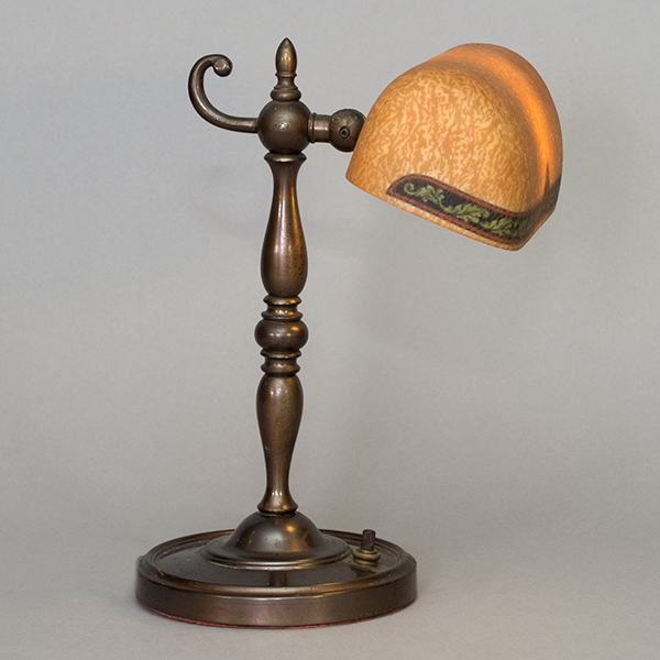 Bellova Lamp